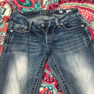 Lightly worn miss me jeans size 26